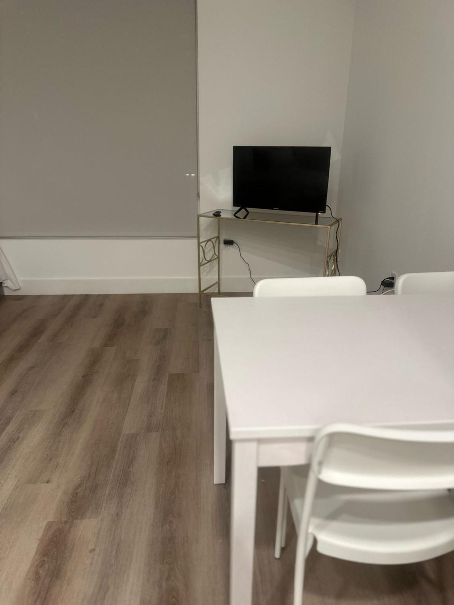 Cozy One Bedroom & Loft Sunset Free Off Site Parking And Wifi Лос-Анджелес Екстер'єр фото